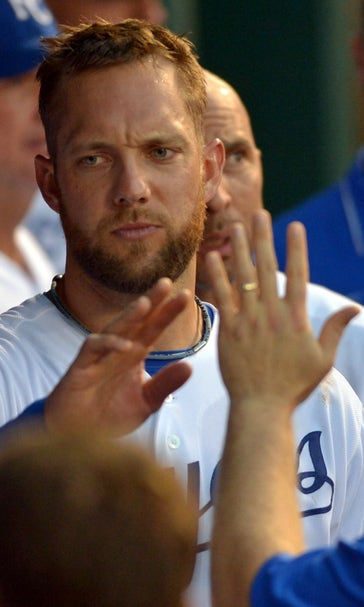 Royals take sixth straight with 5-0 win over Giants